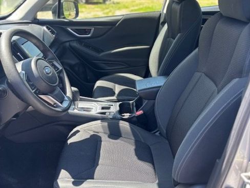 Used 2021 Subaru Forester 2.5i image 10