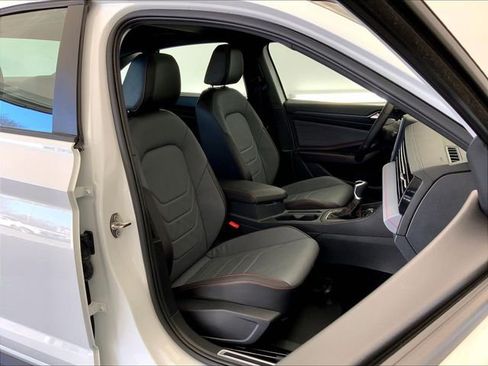 Certified 2025 Volkswagen Jetta GLI Autobahn FWD image 17