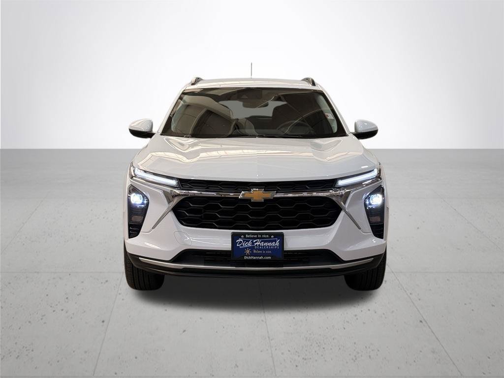 Certified 2026 Chevrolet Trax LT w/ Driver Confidence Package FWD image 4
