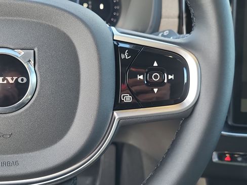 New 2026 Volvo XC90 B6 Ultra w/ Protection Package image 13