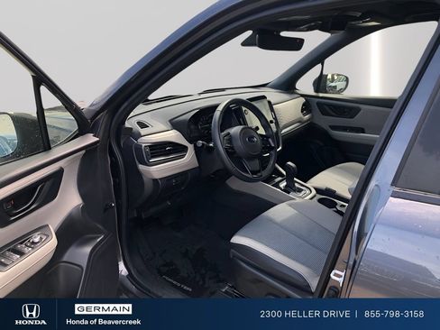 Used 2025 Subaru Forester Premium AWD/4WD image 5