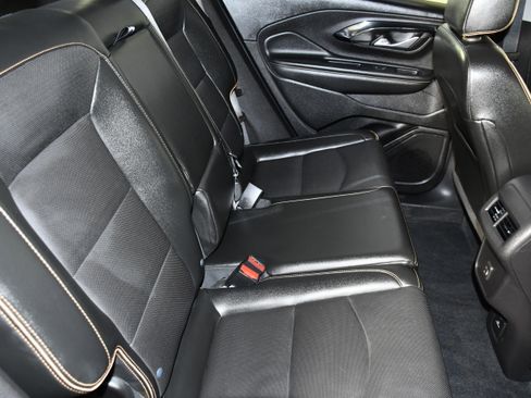 Used 2024 GMC Terrain AT4 AWD/4WD image 47