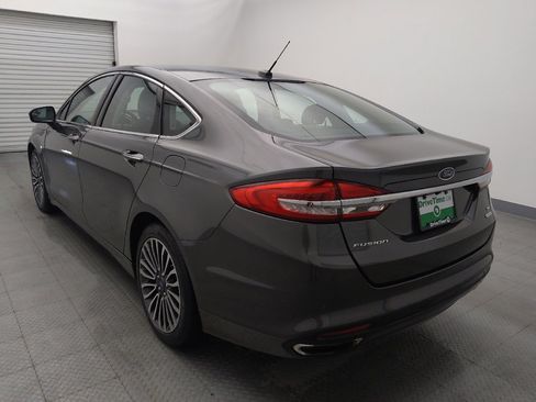 Used 2017 Ford Fusion SE w/ Fusion SE Technology Package image 5