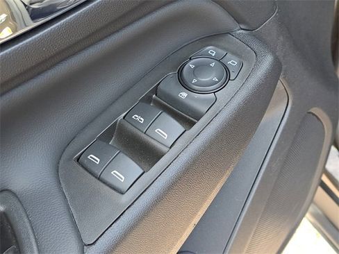 Used 2024 Chevrolet Equinox LT image 20