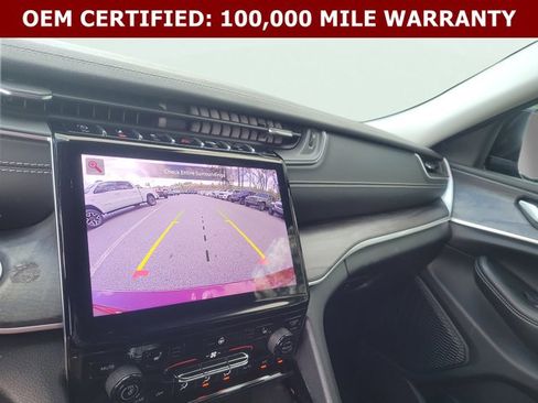 Used 2023 Jeep Grand Cherokee L Limited w/ Black Appearance Package image 41