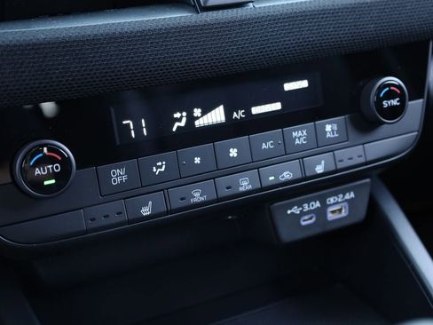 New 2026 Subaru Outback Premium AWD/4WD image 12