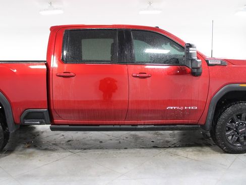Used 2024 GMC Sierra 2500 AT4 w/ AT4 Premium Plus Package image 11