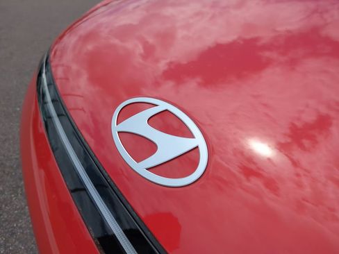 New 2026 Hyundai Kona Limited FWD image 13