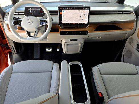 New 2025 Volkswagen ID. Buzz 1st Edition image 8