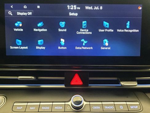 Used 2025 Hyundai Elantra SEL FWD image 25