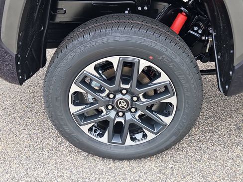 New 2026 Toyota Tundra Limited AWD/4WD image 5