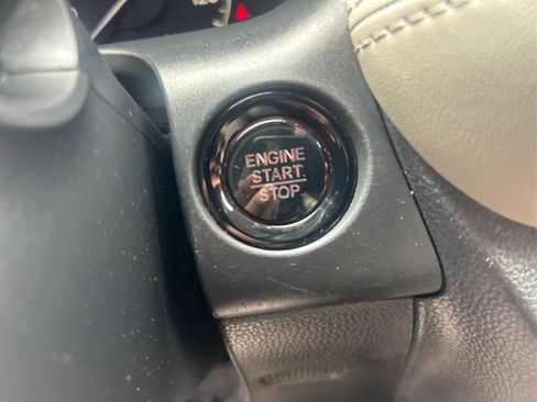 Used 2024 Honda HR-V LX image 28