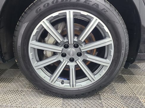 Used 2018 Audi Q7 3.0T Prestige w/ Prestige Package AWD/4WD image 15