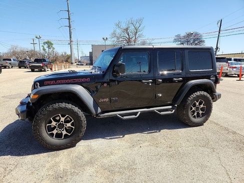 Used 2019 Jeep Wrangler Unlimited Rubicon AWD/4WD image 2