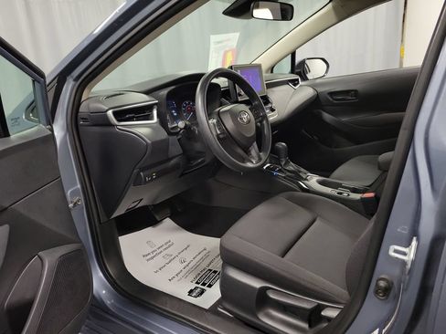 Used 2024 Toyota Corolla LE FWD image 12