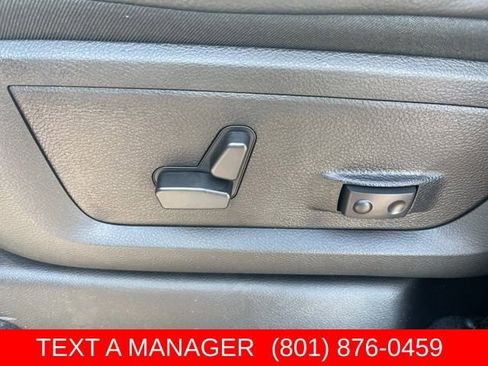 Used 2026 RAM 3500 Laramie AWD/4WD image 21