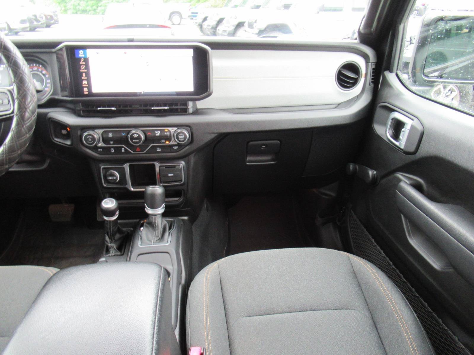 Used 2024 Jeep Wrangler Unlimited Sport AWD/4WD image 14