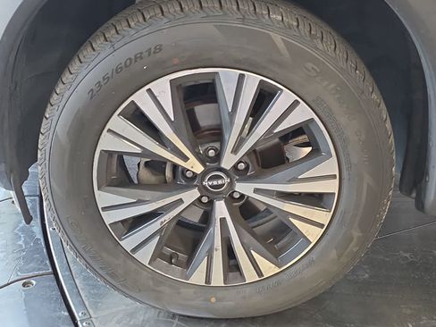 Used 2023 Nissan Rogue SV FWD image 12