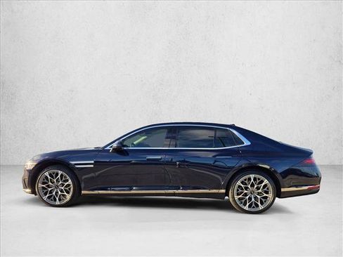 Used 2025 Genesis G90 3.5T AWD/4WD image 9