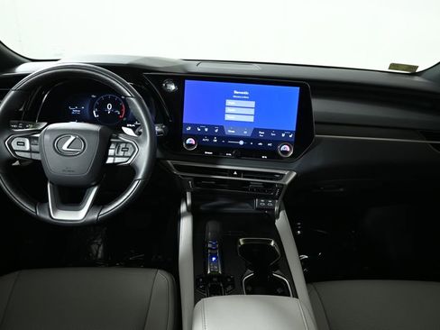 Used 2025 Lexus RX 350 Premium w/ Accessory Package AWD/4WD image 17