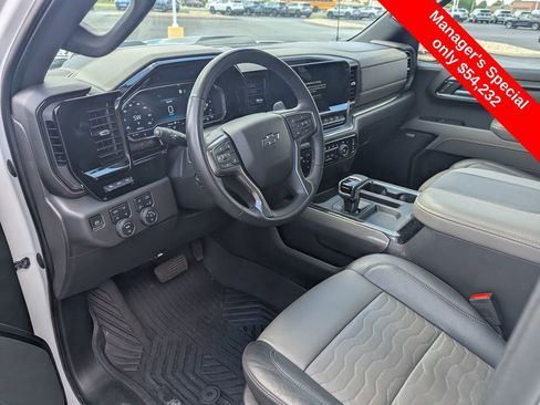 Used 2023 Chevrolet Silverado 1500 ZR2 w/ ZR2 Bison Edition AWD/4WD image 14