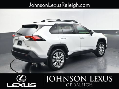 Used 2025 Toyota RAV4 XLE Premium w/ Weather Package FWD image 9