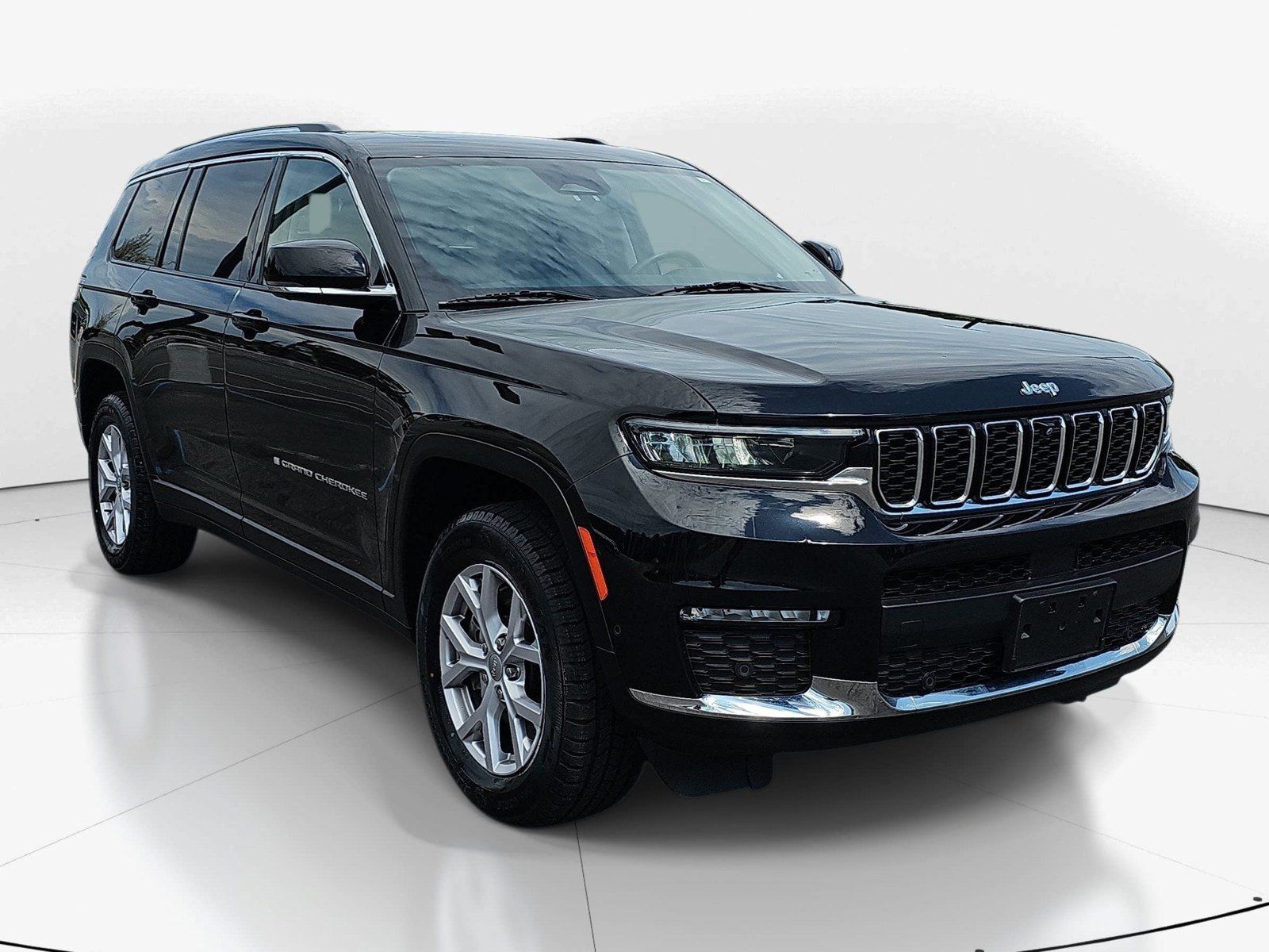 Used 2022 Jeep Grand Cherokee L Limited w/ Luxury Tech Group II AWD/4WD image 2