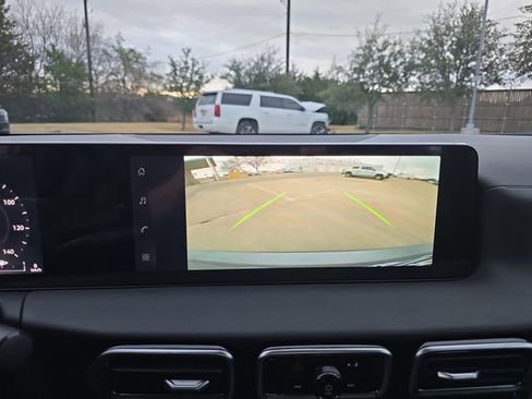 New 2026 Nissan Sentra SV image 9