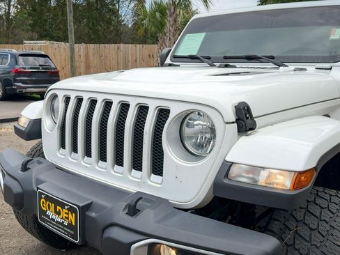 Used 2021 Jeep Wrangler Unlimited Sahara w/ Cold Weather Group AWD/4WD image 19
