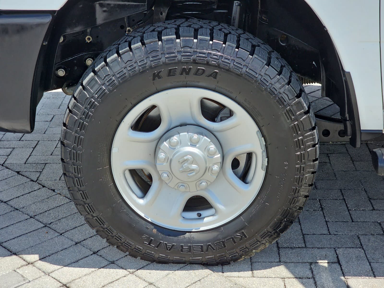 Used 2024 RAM 2500 Tradesman w/ Snow Chief Group AWD/4WD image 7