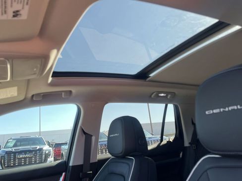 New 2026 GMC Terrain Denali w/ LPO, Floor Liner Package image 26