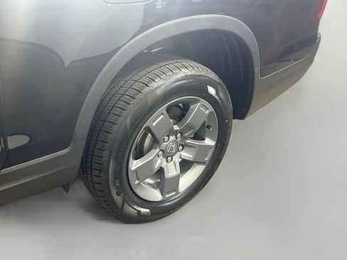Used 2025 Honda Ridgeline TrailSport image 26