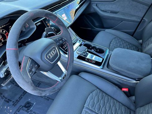 Used 2025 Audi RS Q8 performance image 9