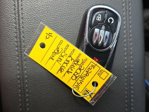 Used 2025 Buick Encore GX Sport Touring AWD/4WD image 22