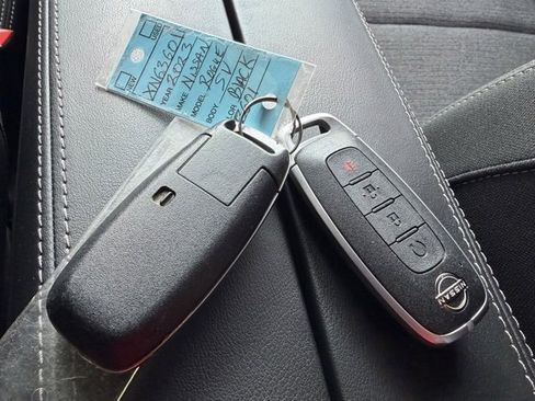 Certified 2023 Nissan Rogue SV image 37