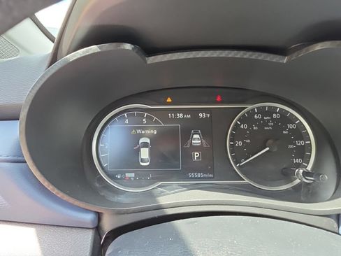 Used 2024 Nissan Versa SV FWD image 19