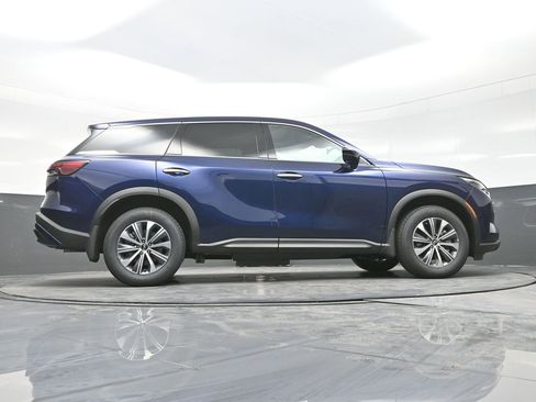 Used 2025 INFINITI QX60 Pure image 22