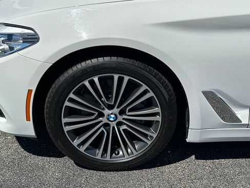 Used 2020 BMW 530i xDrive w/ Convenience Package AWD/4WD image 11