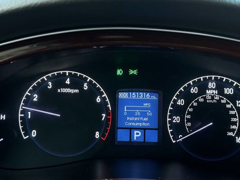 Used 2012 Hyundai Genesis 3.8 image 14