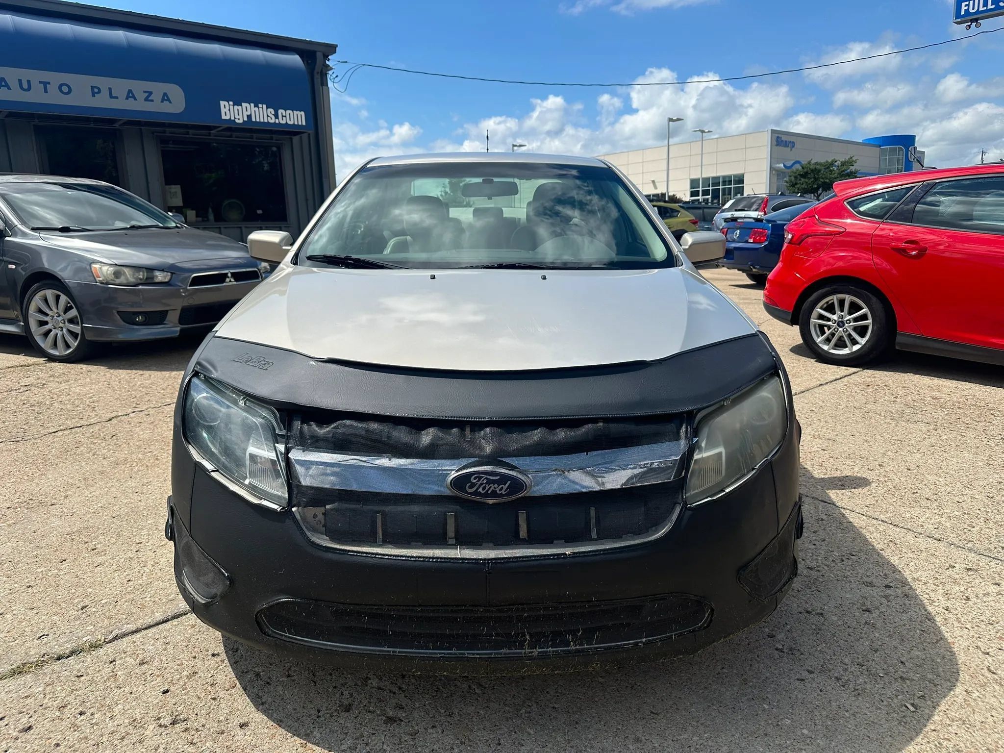 Used 2010 Ford Fusion SE FWD image 2