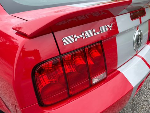 Used 2008 Ford Mustang Shelby GT500 RWD image 9