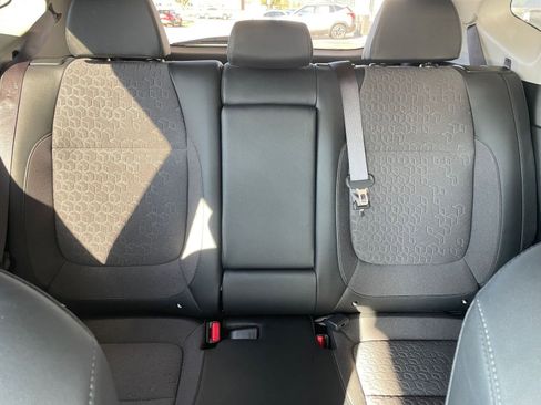 Used 2025 Kia Seltos S image 37