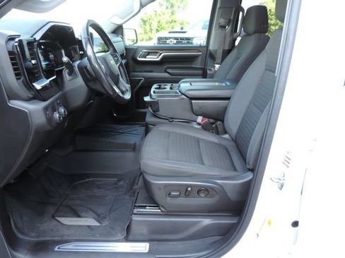 Certified 2022 Chevrolet Silverado 1500 LT RWD image 20