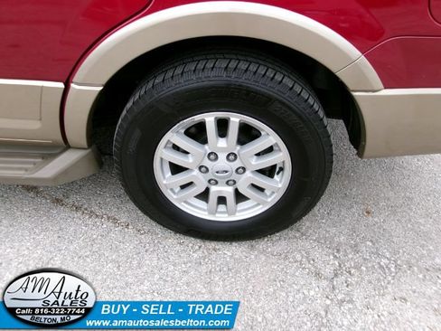 Used 2014 Ford Expedition XLT w/ Equipment Group 202A AWD/4WD image 26