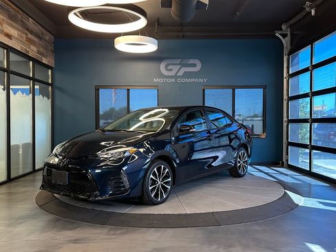 Used 2018 Toyota Corolla SE FWD image 7