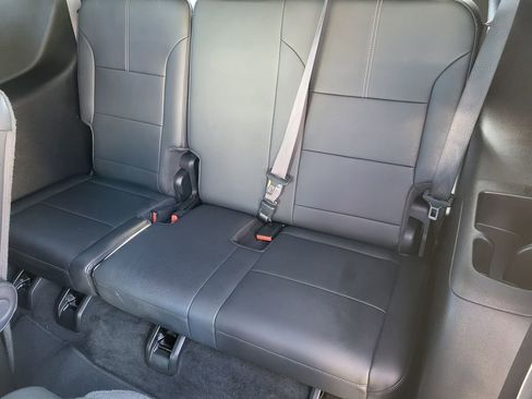 Used 2024 GMC Acadia Elevation image 20