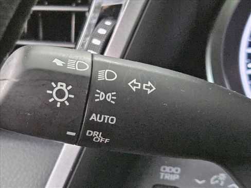 Used 2023 Toyota Camry LE FWD image 10