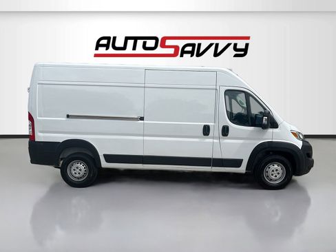 Used 2023 RAM ProMaster 2500 FWD image 8