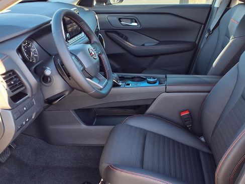 New 2026 Nissan Rogue SV AWD/4WD image 12