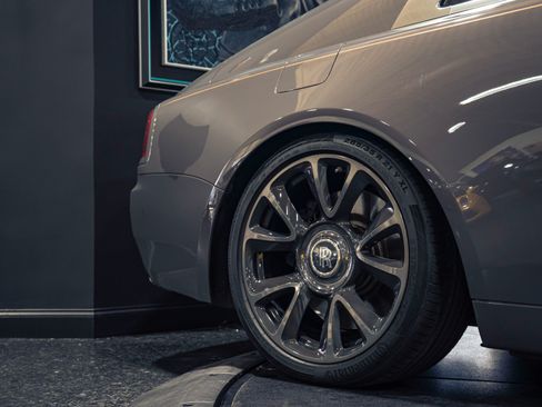 Used 2018 Rolls-Royce Wraith RWD image 19